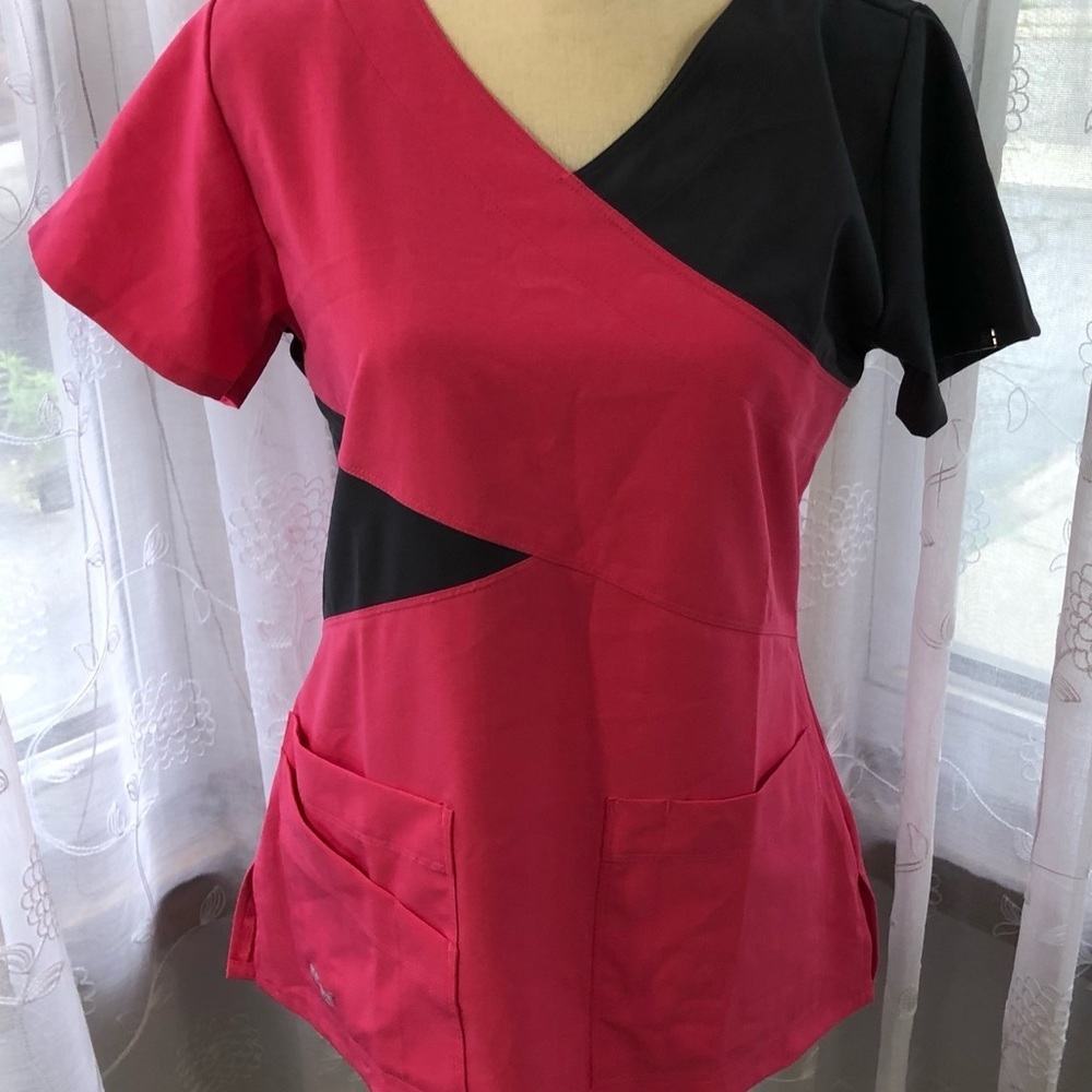 Gray’s anatomy nurse scrub Pink/gray top Small